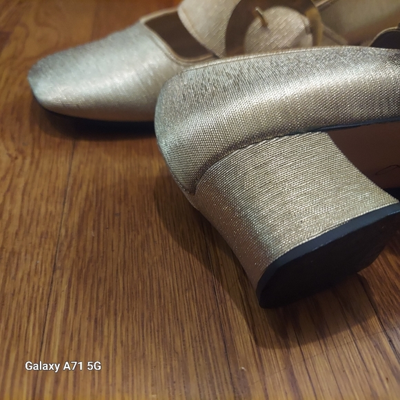 60's Gold Vintage Mod Block Heel Mary Jane's with side buckle sz 7 - Picture 3 of 10